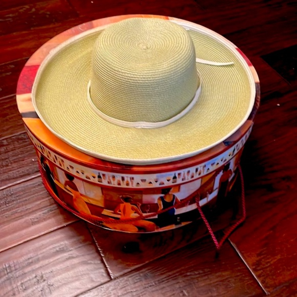 Summer hat - Picture 2 of 3